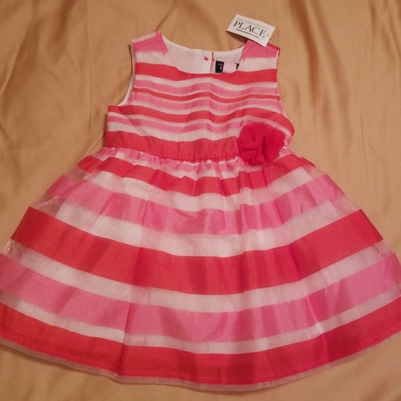 A Children's Place Dress - Picture 1 of 3